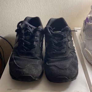 New Balance Black 990v5 old version